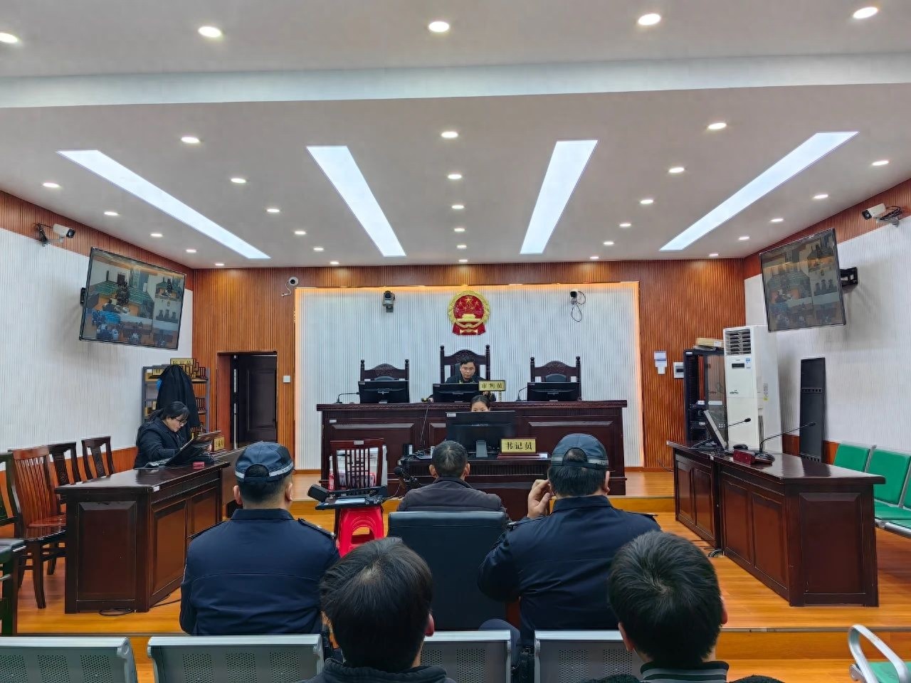 侗语庭审首次亮相！公平正义如何以听得懂的方式传递？