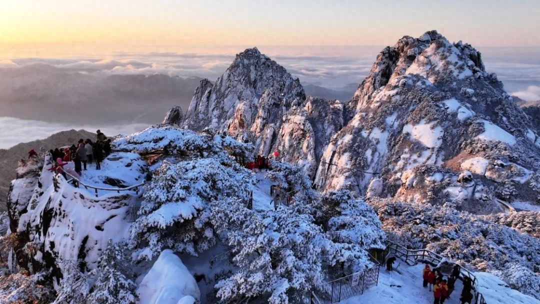 黄山雪景大爆发！连续降雪后的绝美风光，你准备好了吗？