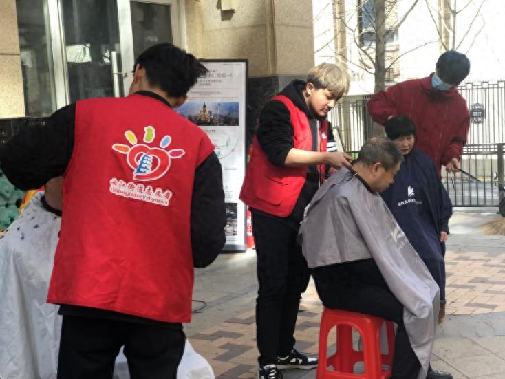 家门口的健康大礼包！你还在等什么？快来体验这场暖心的便民活动吧