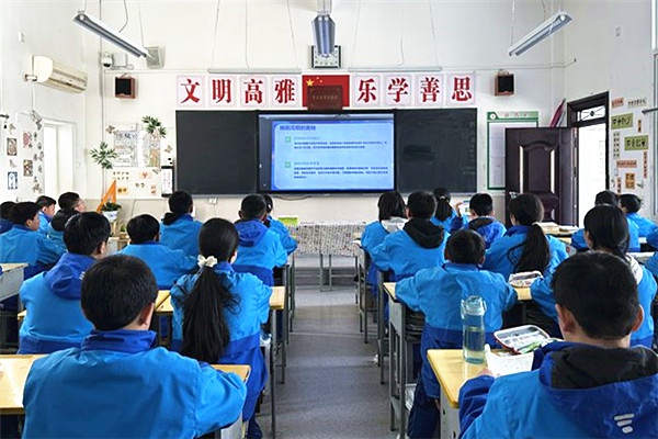你还在睡前玩手机吗？专家揭秘影响睡眠质量的三大杀手  第4张