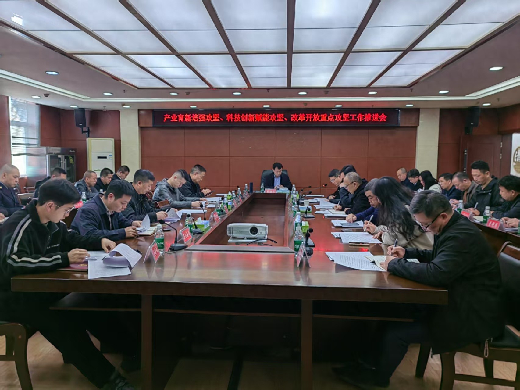 江永县科技创新赋能攻坚，如何推动县域经济高质量发展？