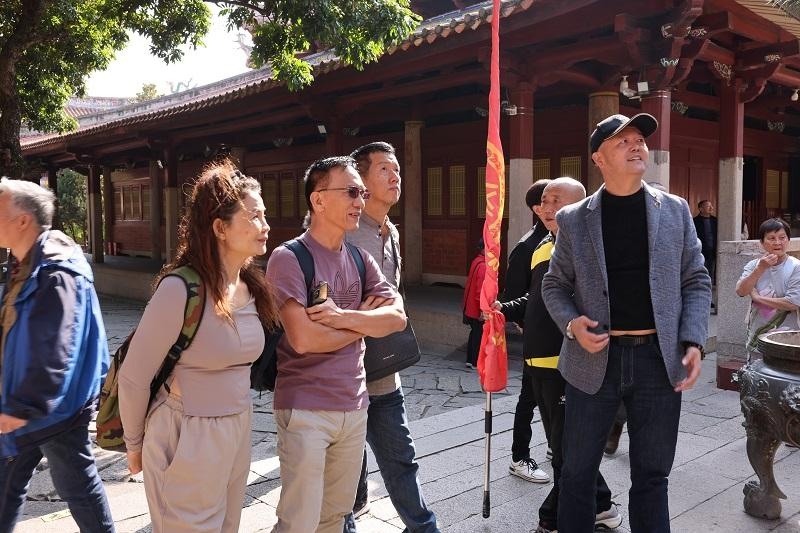 跨越重洋寻根，马来西亚宗亲为何泪洒泉州开元寺？  第2张