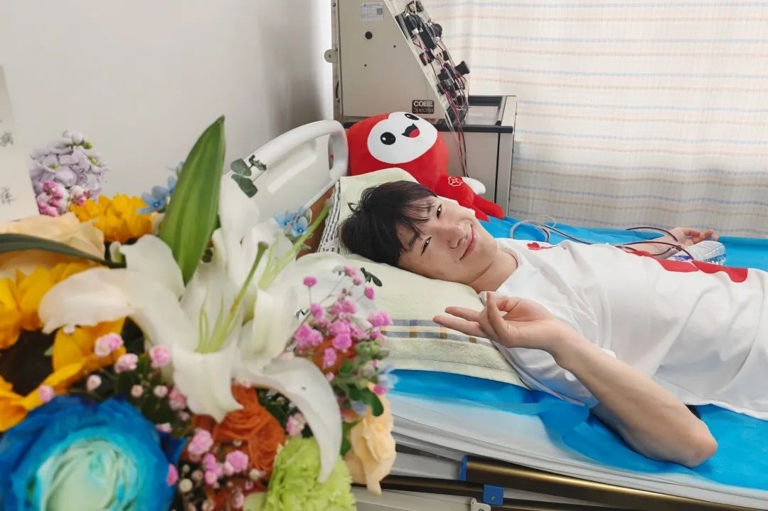 00后大学生刘丰宁:一个人的力量微薄,但能让一朵花绽放的春天更美丽吗? 第3张 00后大学生刘丰宁:一个人的力量微薄,但能让一朵花绽放的春天更美丽吗? 第3张