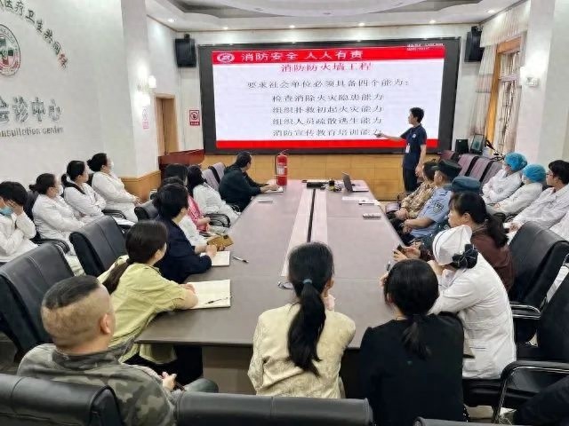 医护人员必看！沾益区人民医院这场消防安全培训为何如此重要？