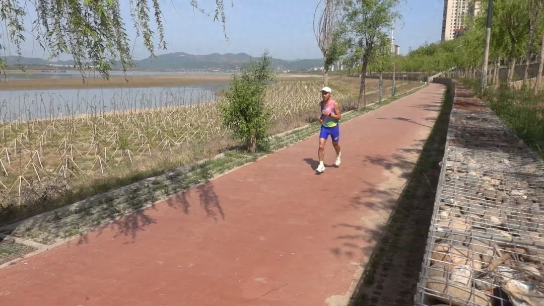 郧阳区如何把健身步道铺到百姓窗前，让专业场馆收费低至一杯奶茶钱？