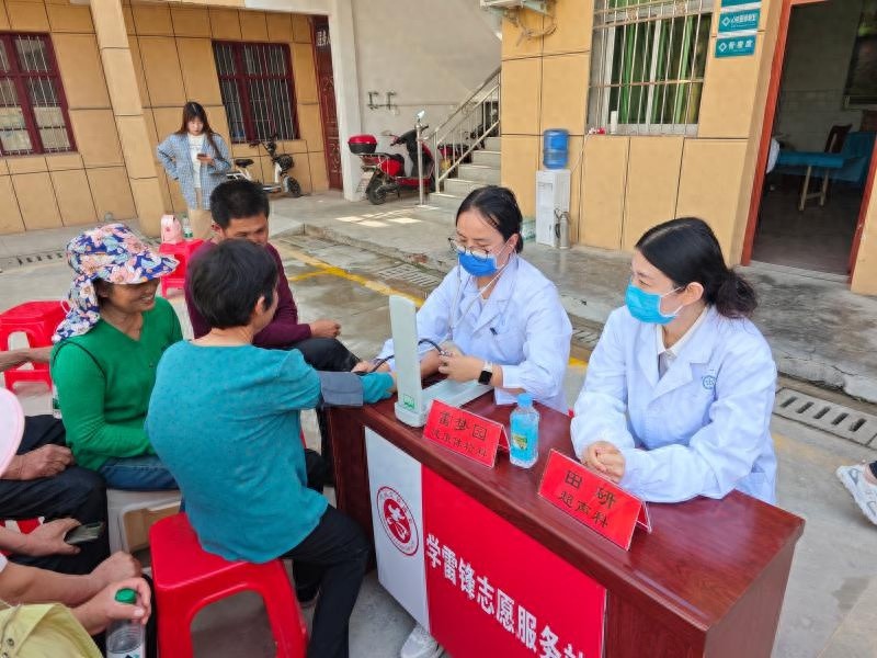 省级专家下乡义诊！山区群众看病难问题终于有解了？  第1张