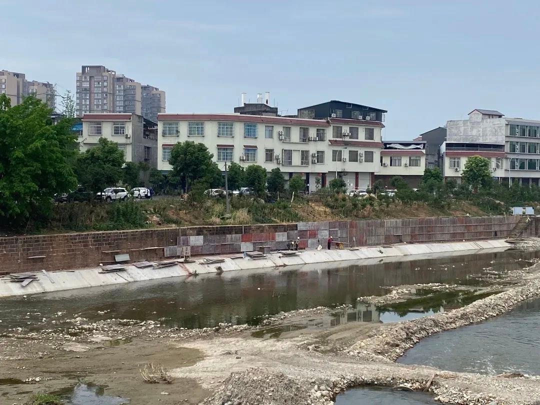 1000万元的思蒙河修文场镇段堤防整治工程，能筑牢安全防线？  第2张