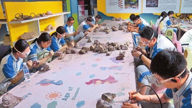 3000 多名学生走进恐龙谷研学！这场探秘有多震撼？  第1张