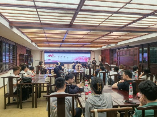 520西湖畔吴山景区交友活动，这场青春之约有多精彩？