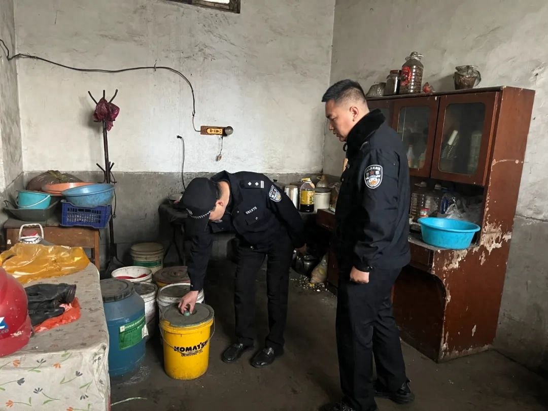 河津警方严查空置房屋，你的安全有保障了吗？  第1张