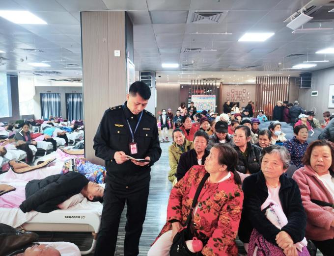 七星区突击检查12家涉老经营单位，你的春节保健品安全吗？  第2张