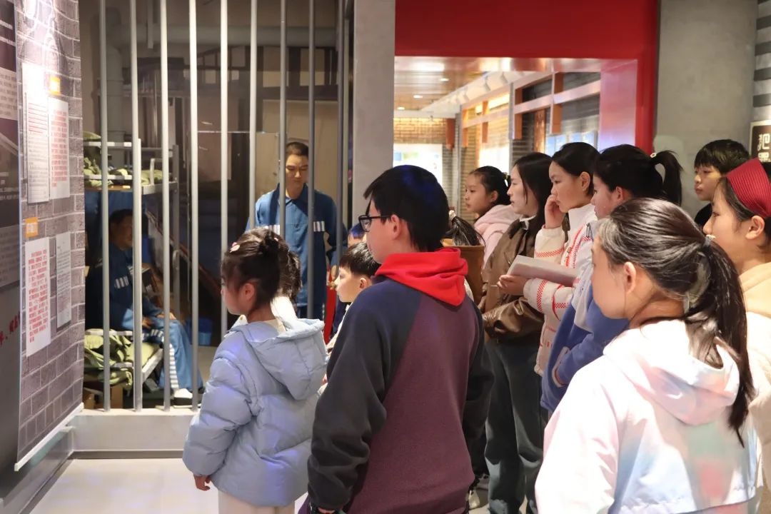 贵阳南明区检察院开放日：120名中小学生亲身体验法治教育，你还在等什么？  第2张