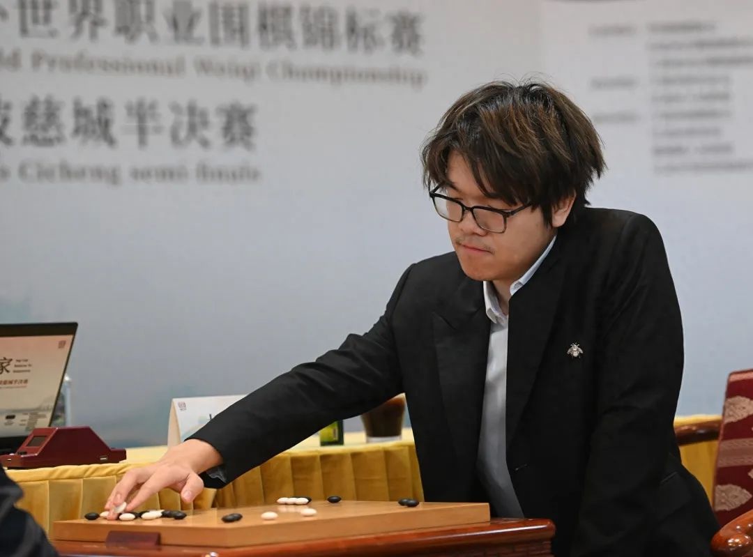 柯洁因抗议判罚退赛，裁判争议再次引爆围棋界！究竟谁对谁错？  第4张