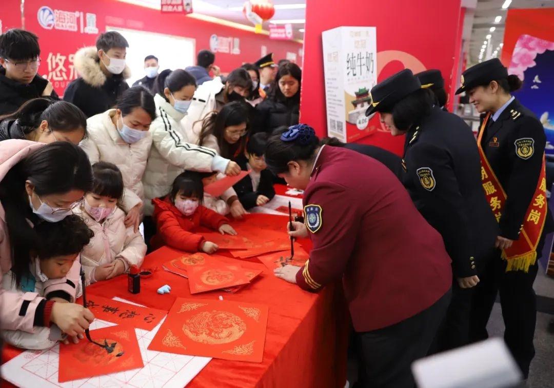 天津地铁3号线营口道站铁军文明服务岗启用，春节出行更便捷！你准备好了吗？  第2张
