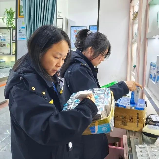 常山县市场监管局重拳出击！隐形眼镜行业乱象何时休？  第3张