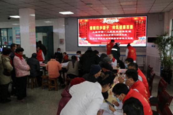 2025年濉溪县百善镇卫生院义诊现场为何人潮涌动？专家免费诊疗暖人心