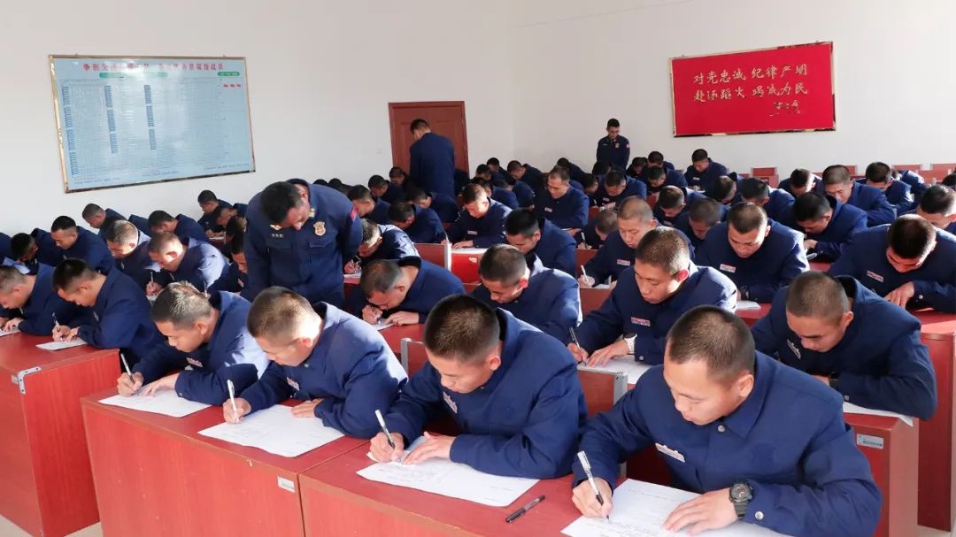 新消防员如何劈波斩浪？云南省森林消防总队新训大队考核揭秘  第3张