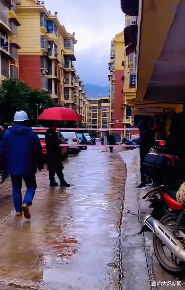 湖南怀化辰溪县突发地基下沉，业主恐慌加剧！政府紧急介入，真相究竟如何？  第2张