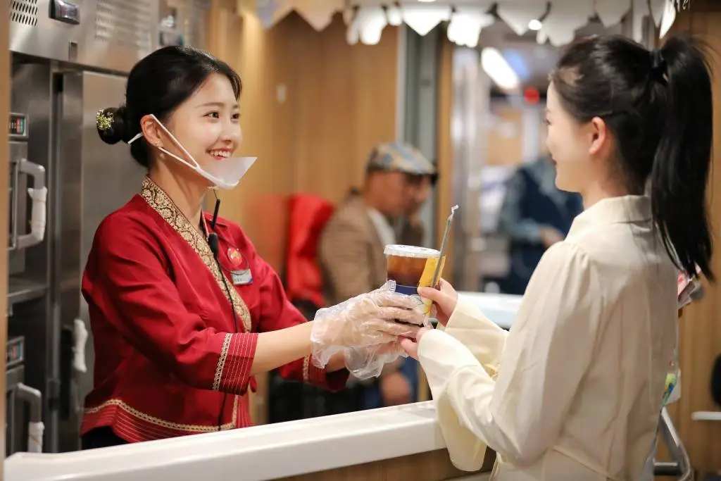2025年春运昆明局发送旅客超1485万人次，创历史新高！你参与了吗？  第3张