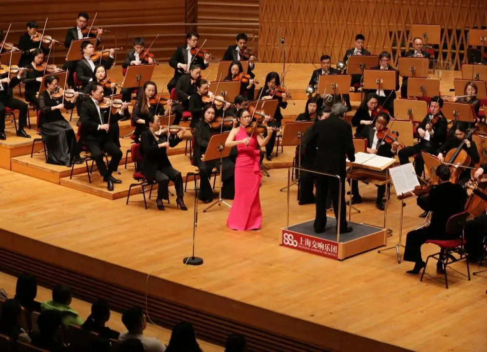柳爱莎与余隆再度携手，上海交响音乐厅的绝美碰撞！你准备好迎接这场音乐盛宴了吗？  第3张
