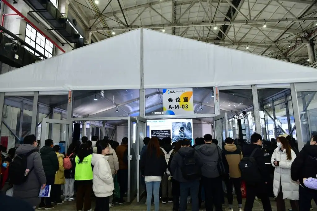 AI医疗革命：2025年，谁能领跑这场健康守护新赛道？  第2张