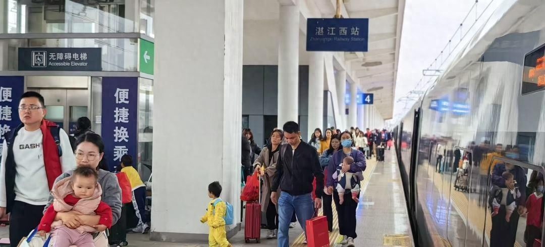 2025清明小长假，湛江西站高铁加开列车！你的出行计划安排好了吗？