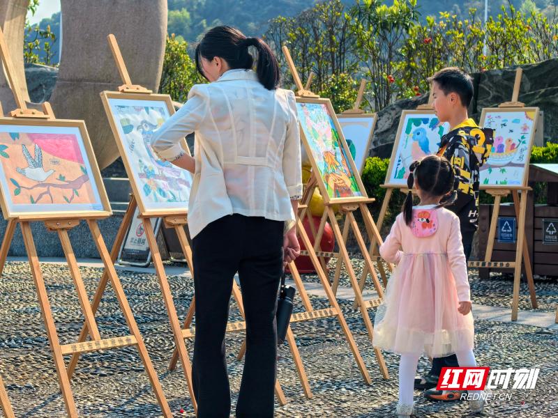 资兴市经济开发区完小举办生物多样主题绘画展，孩子们笔下的春天你见过吗？  第4张