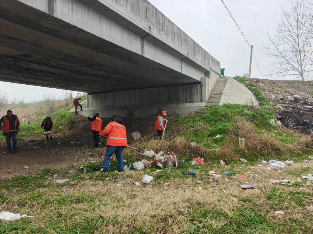 襄州区公路春养大行动！你想象不到的养护细节，竟然如此重要？  第3张