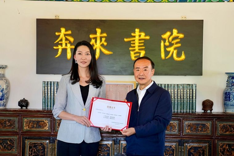 书香浸润滇池畔！奔来书院如何用书籍点亮黄金旅游岸线？  第3张