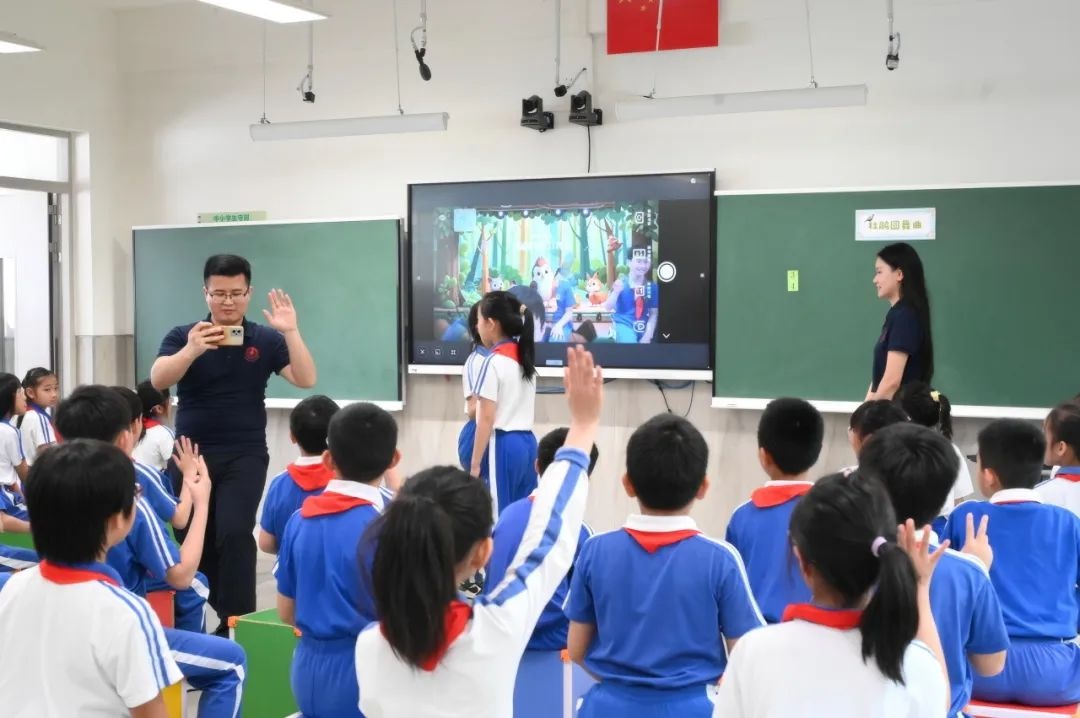 京剧+AI音乐？2025年大鹏新区这场跨学科课堂颠覆你的认知  第3张