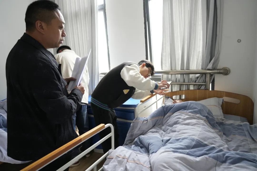 高龄老人养老认证难？松桃县暖心服务送上门，1分钟搞定  第3张