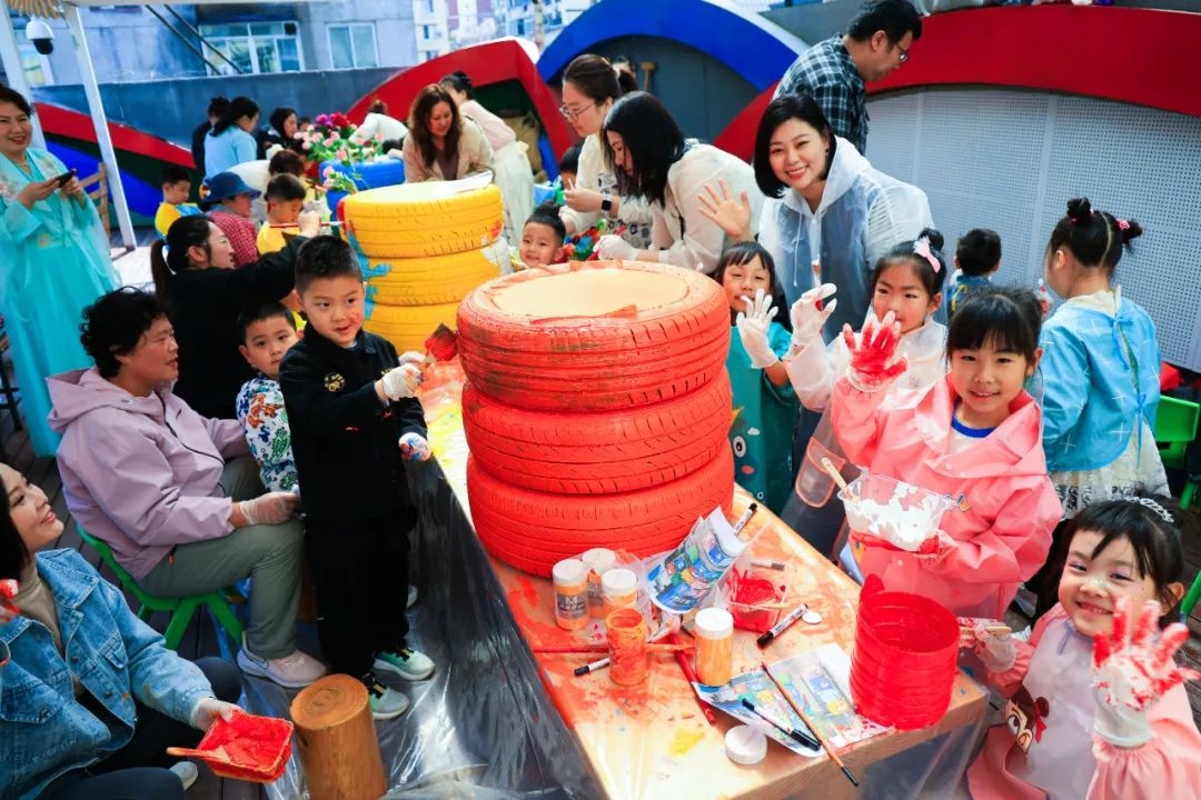 废旧轮胎变花盆？丹东幼儿园这场亲子活动让春天绽放新生命  第7张