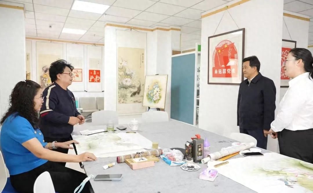 市委书记贺伟华深入调研北疆文化建设，为何说这不仅关乎文化更关乎民族团结？