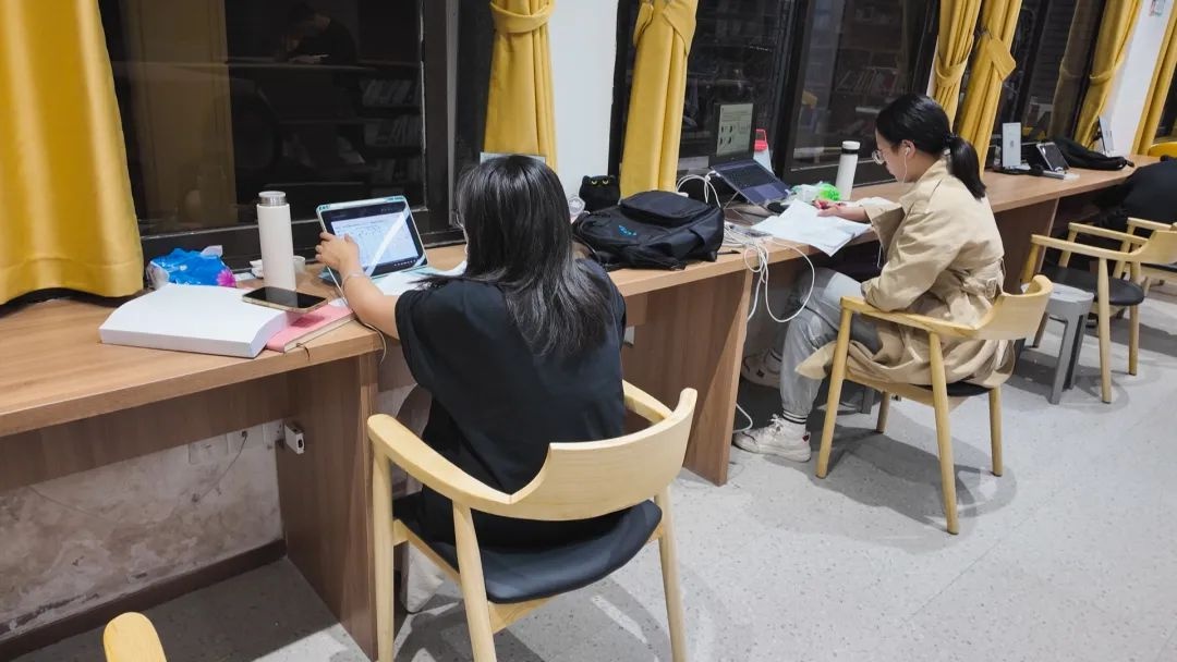 崇阳县图书馆升级后竟成文化新地标！你打卡了吗？  第2张
