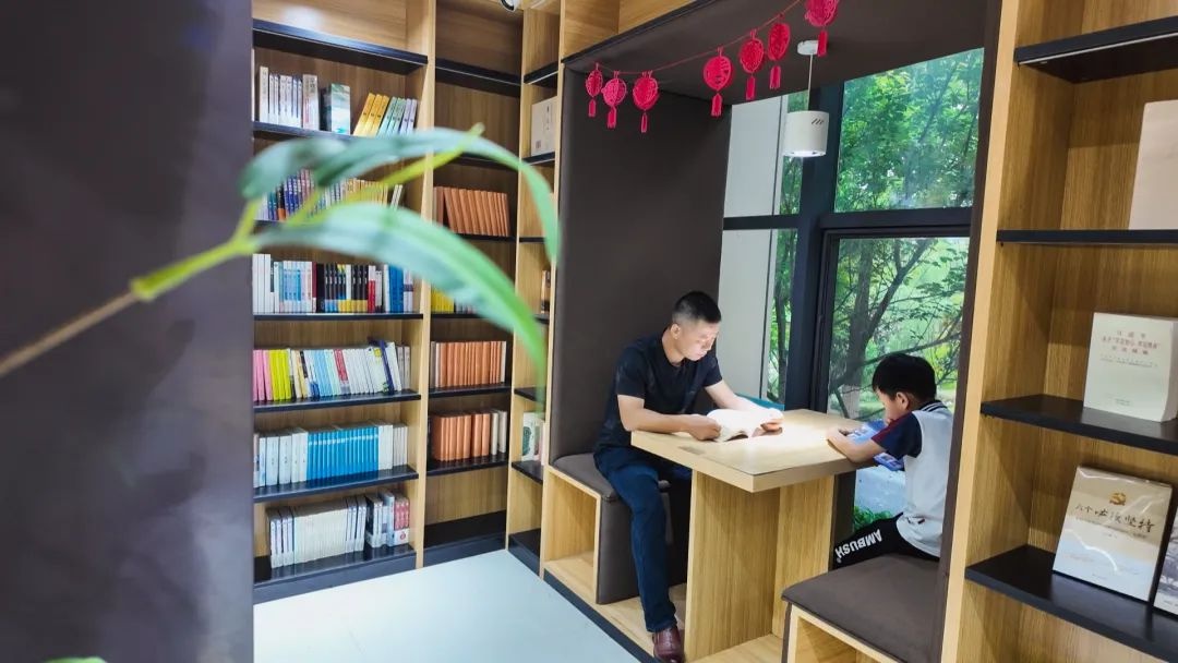 崇阳县图书馆升级后竟成文化新地标！你打卡了吗？  第3张