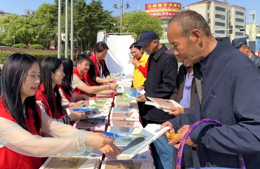 书香浸润童心！湖口县如何用趣味活动点燃孩子们的阅读热情？  第7张