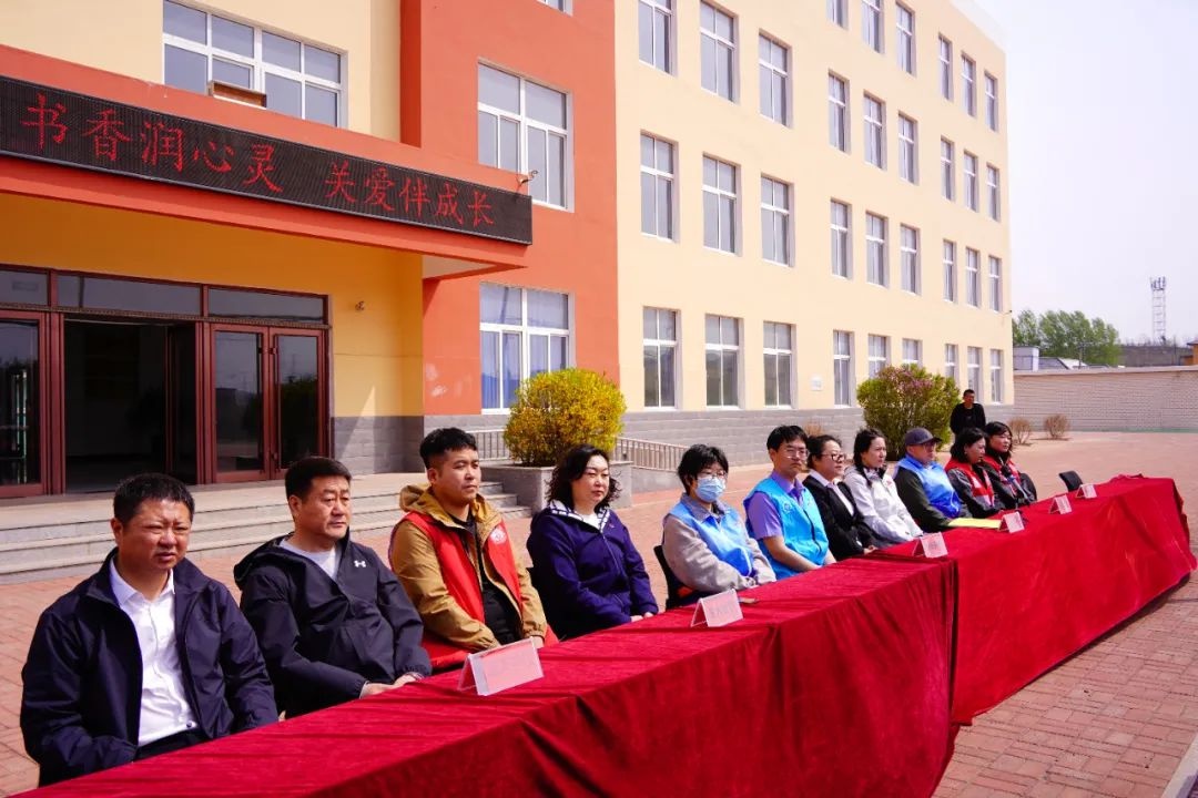 书香润心灵，关爱伴成长！这场捐赠活动为何让所有人热泪盈眶？  第3张