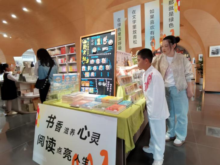 书香榆林！为何这座城市的图书馆总是座无虚席？  第4张
