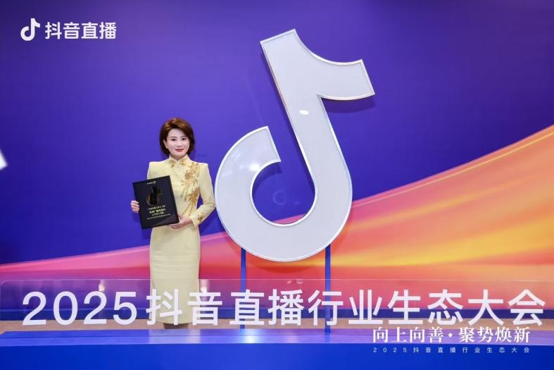 贵州广播电视台13位主持人全部进入全国百强!他们是如何做到的? 第2张 贵州广播电视台13位主持人全部进入全国百强!他们是如何做到的? 第2张