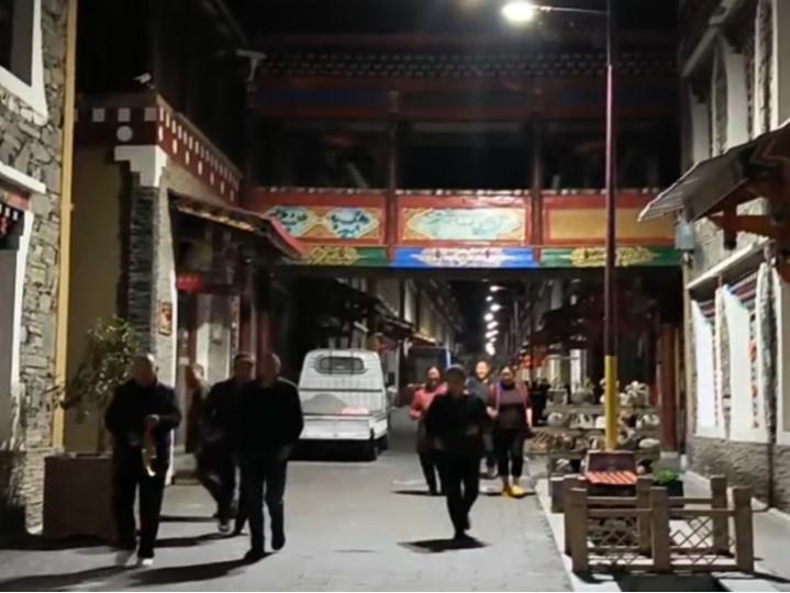 突发！冰雹突袭杂谷脑镇和古尔沟镇，326亩农作物受损，政府紧急行动  第4张