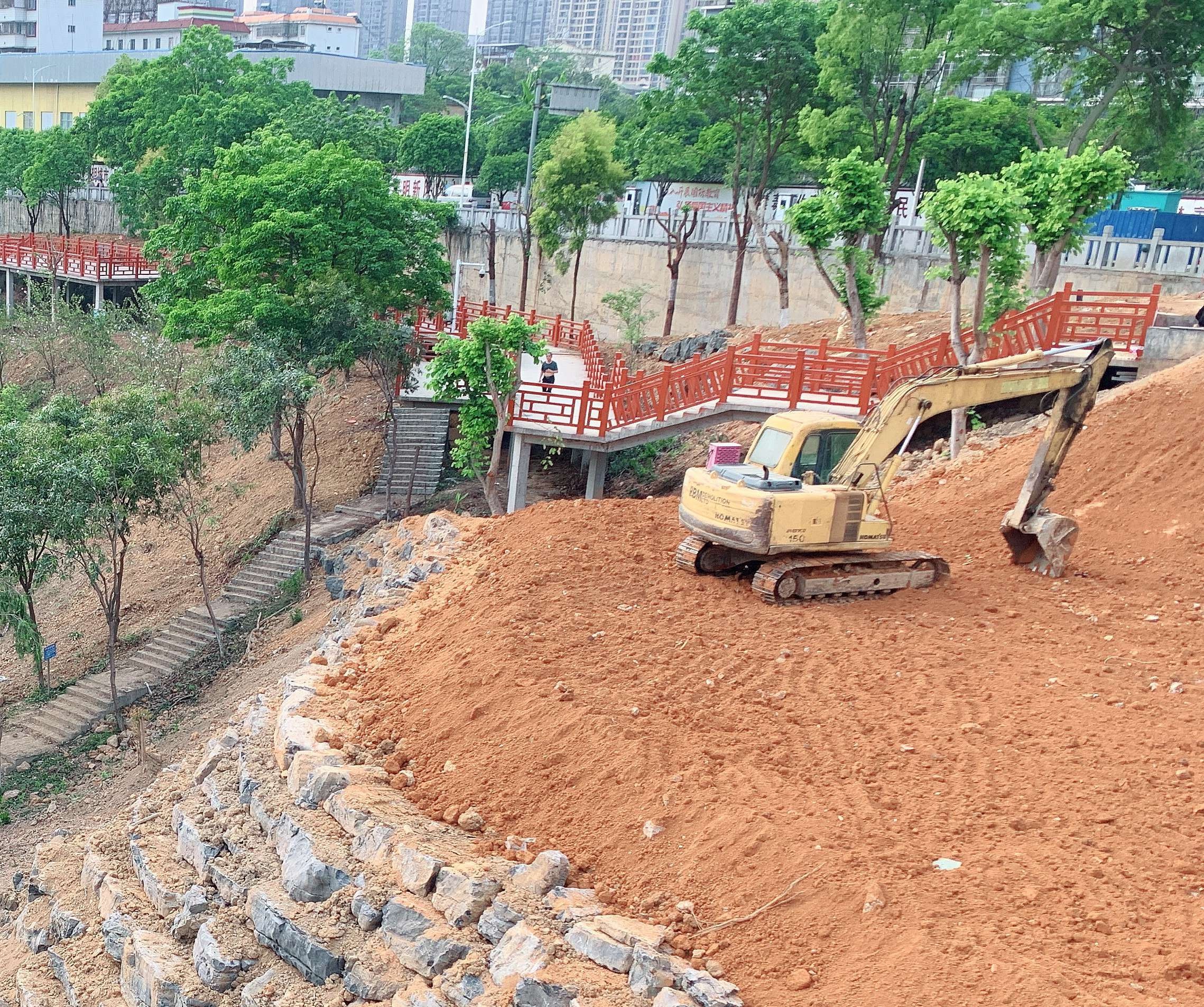 宜州城区龙江河南岸生态修复提升工程热火朝天？快来看详情  第2张