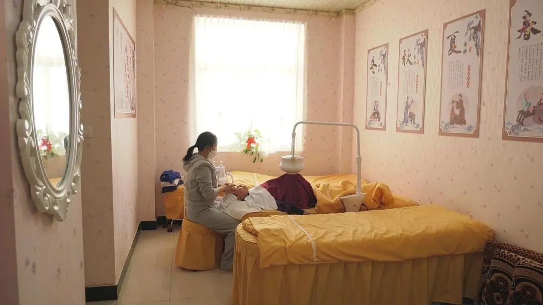 隆德县中医药康养特色街区崛起！产业链后端延伸发展有多牛？  第2张