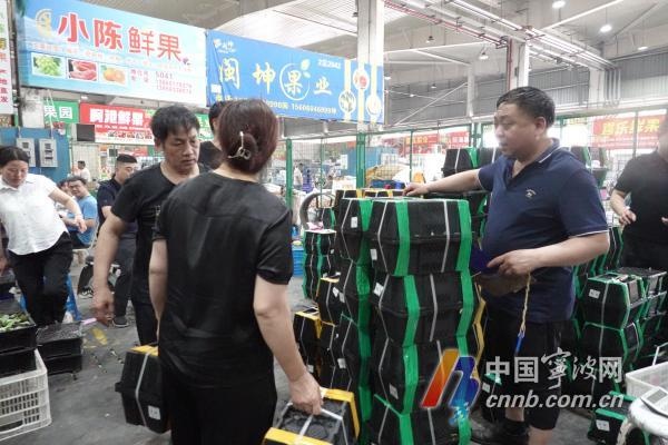 气温攀升杨梅旺销！日到货量 3 万箱至 4 万箱，销售额竟同比增长 260%？  第2张