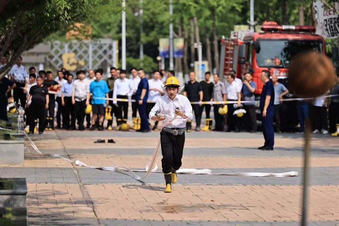南京建邺区消防竞赛！45家单位245名队员同场竞技，啥情况？  第3张