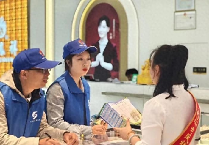 吉林省舒兰市社保局进万家宣传社保政策？这些暖心行动超赞