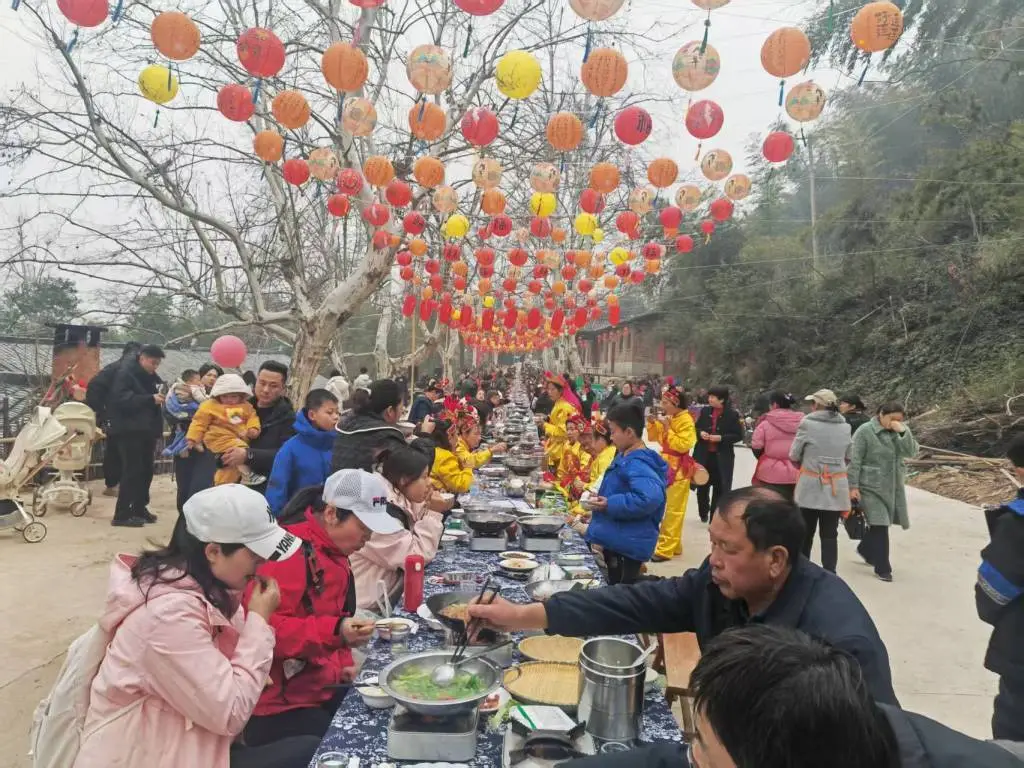 从无人问津到千人共聚！长沙莲花谷如何变身非遗年味盛宴？  第1张