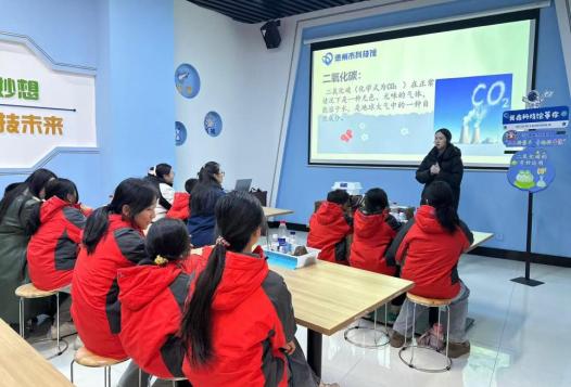 2025年寒假，德州市科技馆如何通过灵蛇献瑞活动激发青少年的科学热情？  第2张