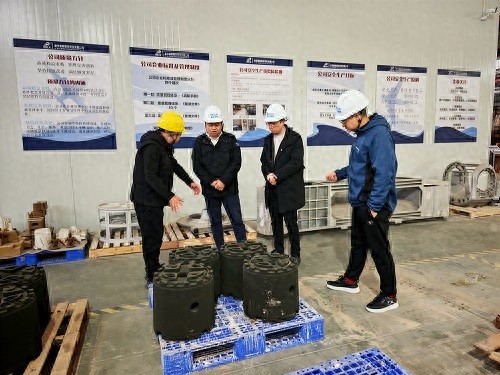 春节临近，安全生产为何成为企业生命线？副区长廖安民深入园区检查，这些细节不容忽视