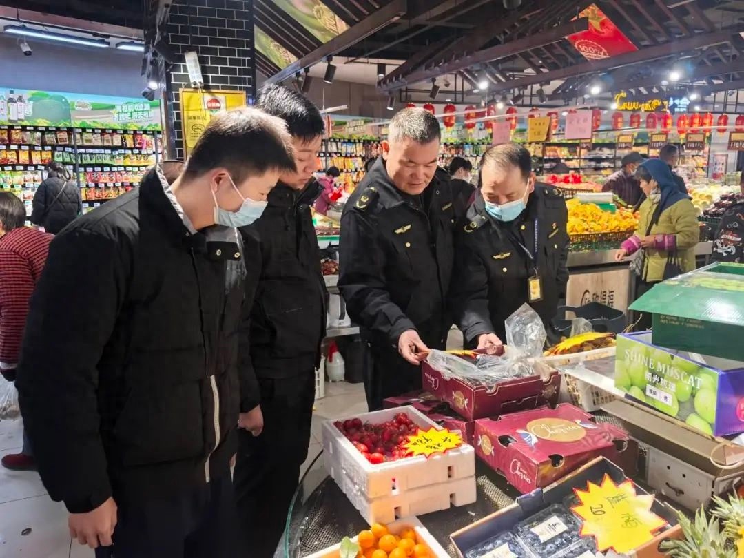 雨山区市场监管局如何确保春节食品安全？揭秘节前专项检查全过程