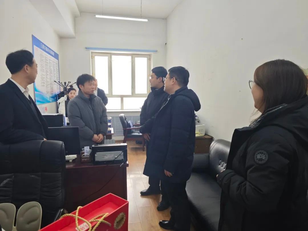春节将至，西部计划志愿者如何感受到家的温暖？爱民区委书记亲自送上暖心关怀  第3张